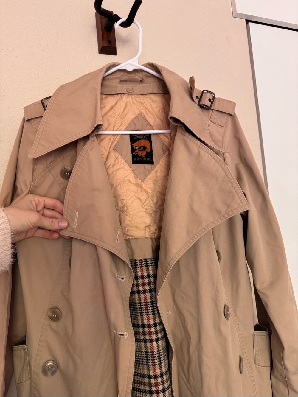 Vintage Beige Trench Coat with Quilted Lining - Women - Picture 2 of 6